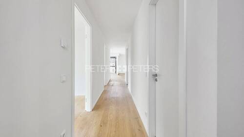 Flur - Etagenwohnung mit 104,00 m&sup2; in Hamburg zum Kaufen