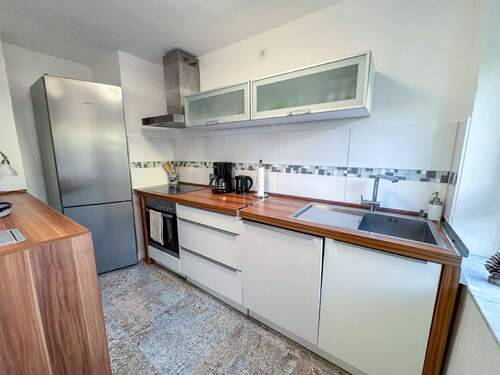 Küche - 5 Zimmer Doppelhaushälfte zur Miete in Borod