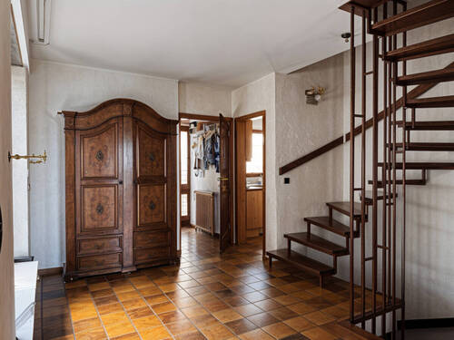 Flur EG - 8 Zimmer Doppelhaushälfte in Velbert