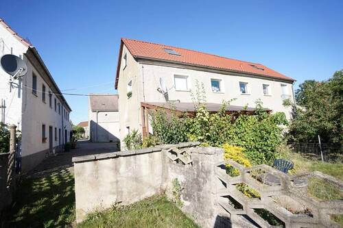 Seitenansicht vermietetes Haus - 1 Zimmer Bauernhaus, Landhaus zum Kaufen in Diera-Zehren / Oberlommatzsch