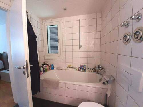 Badezimmer/Teilansicht - 