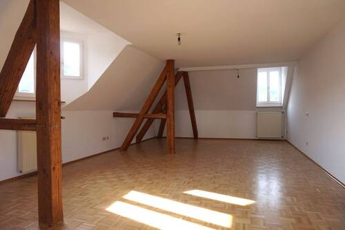 Wohnzimmer - 2 Zimmer Etagenwohnung zur Miete in Schramberg