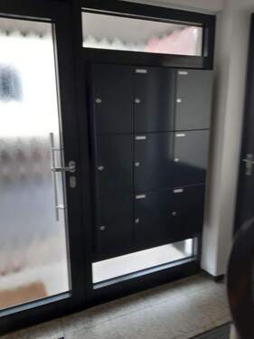 Sanierter Eingangsbereich - 