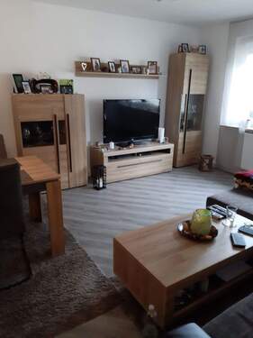 Wohnzimmer - 3 Zimmer Etagenwohnung in Erlangen