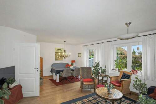 Wohnbereich - 3 Zimmer Einfamilienhaus zum Kaufen in Hude