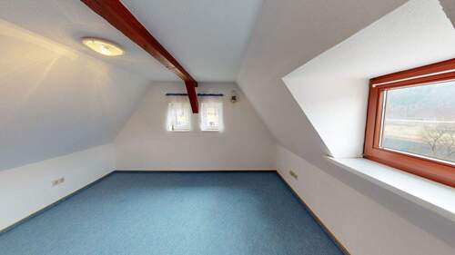 Zimmer 2 im Dachgeschoss - 