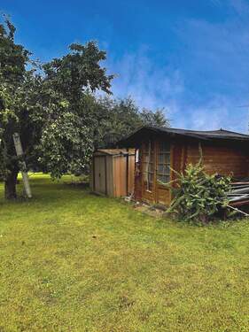 Schuppen im Garten - 