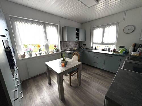 Küche - 9 Zimmer Einfamilienhaus in Albstadt