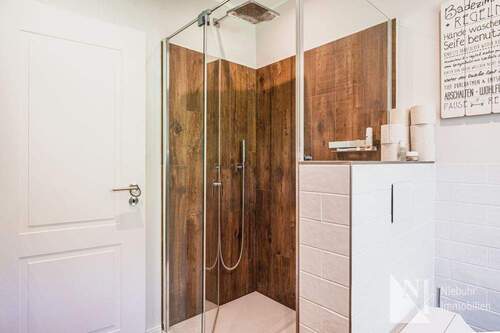 Modernisiertes Wohlfühlbad - 