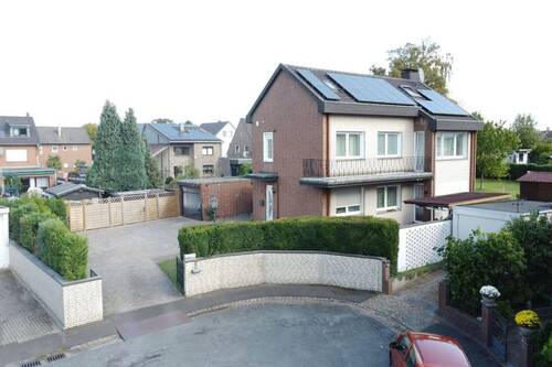 Hausansicht - Einfamilienhaus mit 160,30 m² in Moers zum Kaufen