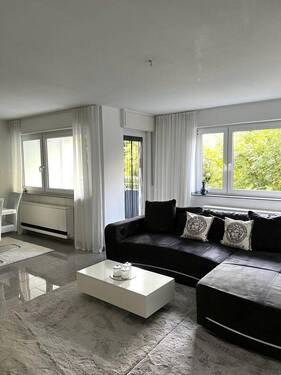 Bild 1 - Provisionsfreie 4-Zimmer-Wohnung (inkl. EBK) + TG Stellplatz in Essen Kettwig