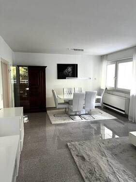 Bild 2 - 4 Zimmer Etagenwohnung zum Kaufen in Essen