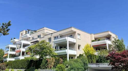 Außenansicht Vorne - 1 Zimmer Etagenwohnung in Stuttgart