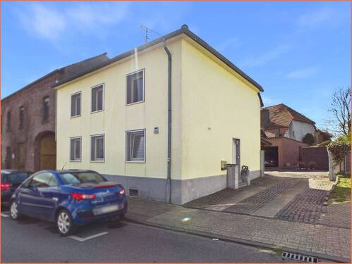 1.0 - Gepflegtes Wohnhaus mit idyllischem Garten und Garage in Geilenkirchen-Würm
