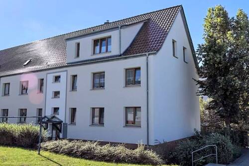 Hausansicht - Sofort bezugsfrei: 3-Zimmer-Wohnung nahe Ostsee & Boltenhagen.