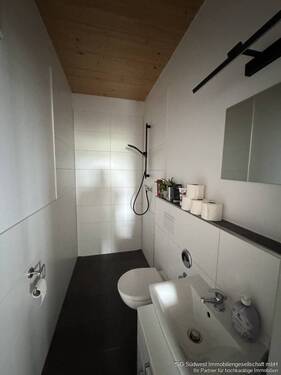 Dusche mit Waschbecken - 