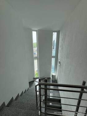 Treppenhaus - Büro mit 630,40 m&sup2; in Maulbronn zur Miete
