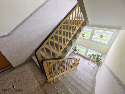 Treppenhaus - 3 Zimmer Etagenwohnung in Limbach-Oberfrohna
