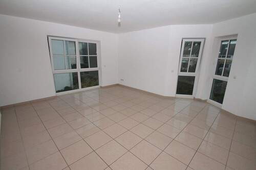 Wohnzimmer - 3 Zimmer Etagenwohnung zur Miete in Mörfelden-Walldorf