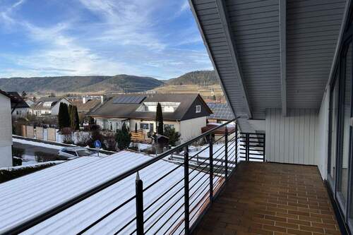 Balkon mit Blick über Nendingen - 