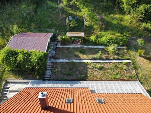 Anbau, Garten und Gartenhaus - 