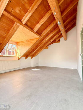 Wohnbereich - 2 Zimmer Etagenwohnung in Weilheim