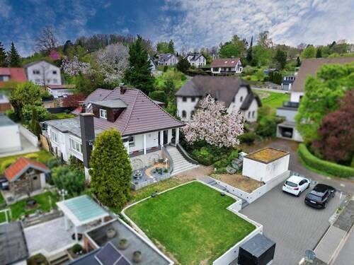 Hausansicht - Einfamilienhaus mit 220,00 m² in Horn-Bad Meinberg zum Kaufen