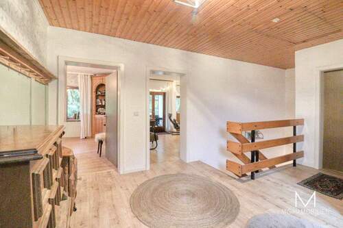 Eingangsbereich - 6 Zimmer Einfamilienhaus zum Kaufen in Obernheim-Kirchenarnbach