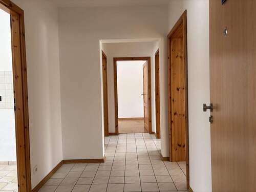 Wohnungseingang - 3 Zimmer Etagenwohnung in Uelzen