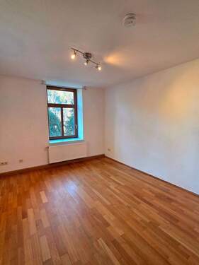 Wohnzimmer - 2 Zimmer Etagenwohnung zur Miete in Kriebstein