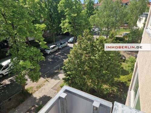 3 - 3 Zimmer Etagenwohnung in Berlin