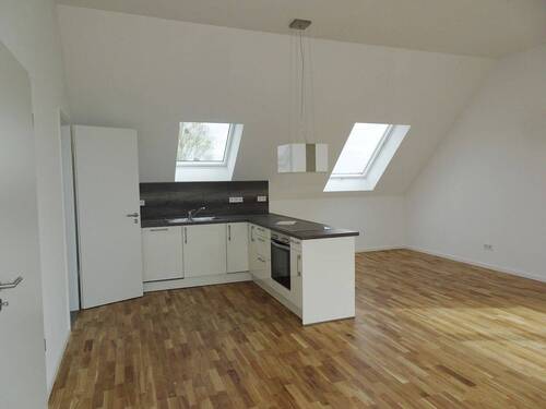 Koch- + Essbereich mit EBK - 