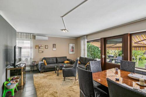 Wohnzimmer - 6 Zimmer Doppelhaushälfte zum Kaufen in Berlin