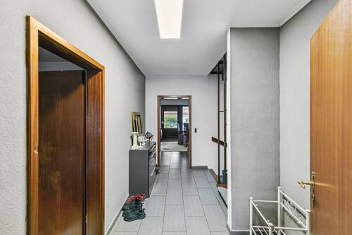 Eingangsbereich - 6 Zimmer Doppelhaushälfte in Berlin