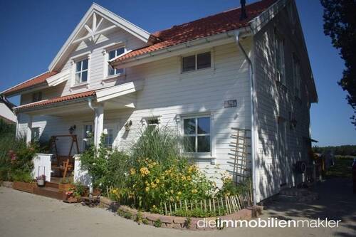 Hausansicht - Neuwertiges Traumhaus zum Einziehen und Wohlfühlen