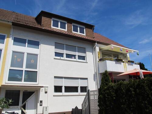 Haus mit drei Wohnungen.JPG - 