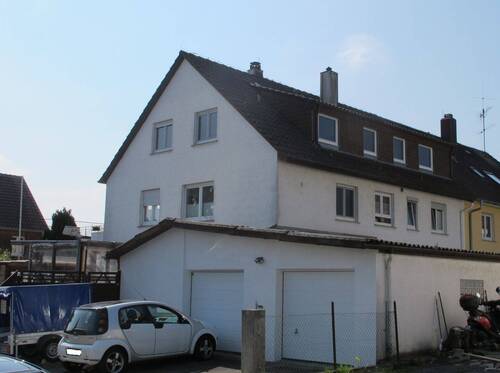 Garagen 2.jpg - Mehrfamilienhaus, Wohnhaus mit 251,00 m&sup2; in Schönaich zum Kaufen