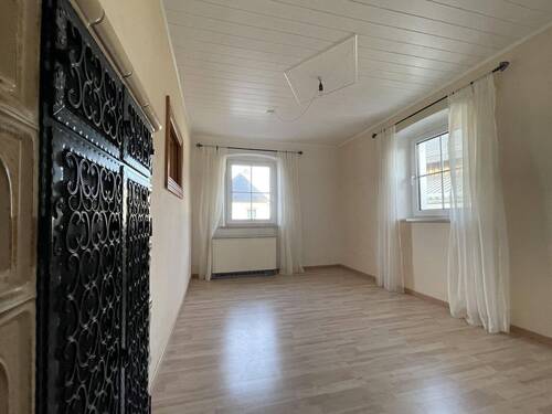 OG Zimmer - Einfamilienhaus mit 135,00 m² in Marktleugast zum Kaufen