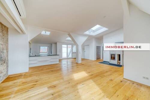 2 - 2 Zimmer Etagenwohnung in Berlin