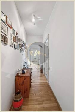 Flur - Etagenwohnung mit 119,50 m&sup2; in Berlin zum Kaufen