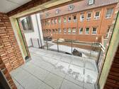 Balkon Wohnungen links - 
