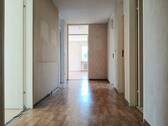 Flur Eingang - Etagenwohnung mit 81,40 m² in Fellbach zum Kaufen