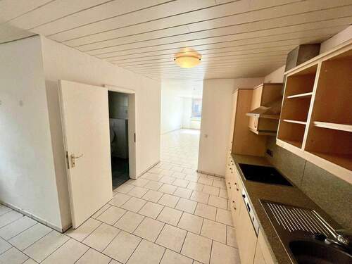 Küche - 1 Zimmer Mehrfamilienhaus, Wohnhaus in Jülich