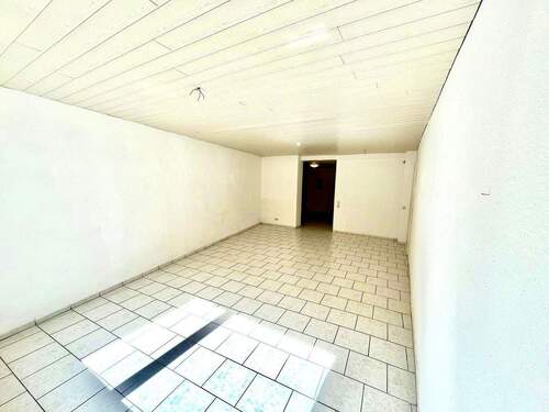 Helles Wohn/Schlafzimmer - 