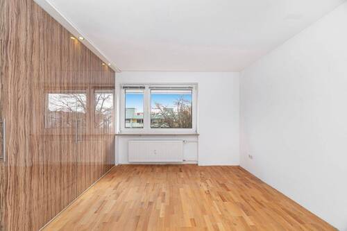 Schlafzimmer - Etagenwohnung mit 95,80 m&sup2; in München zum Kaufen
