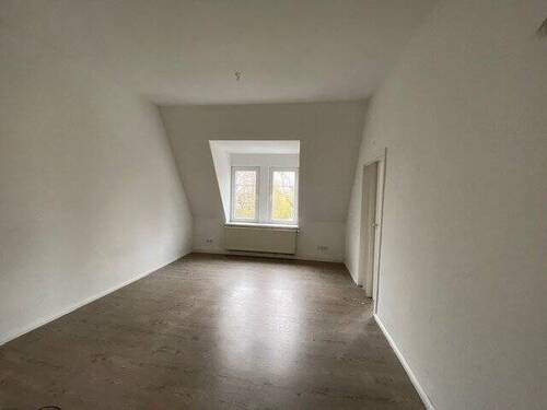 Wohnen - 2 Zimmer Etagenwohnung in Taucha