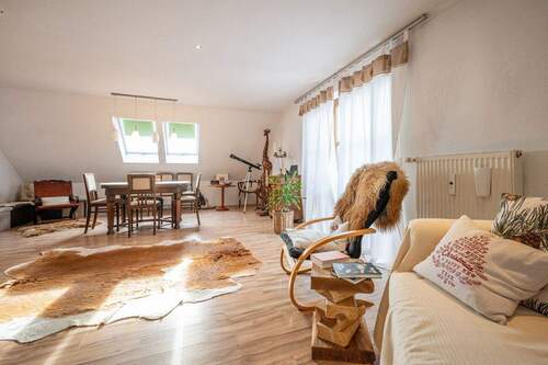 Wohnzimmer - Etagenwohnung mit 92,00 m&sup2; in Sinzing zum Kaufen