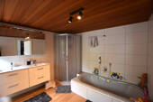 Badezimmer Wohnung EG - 