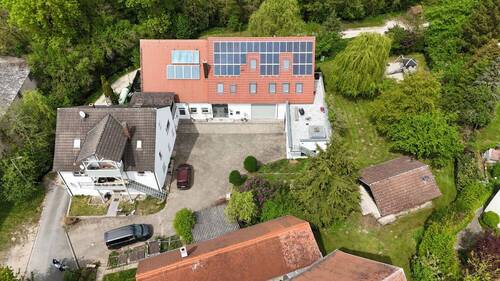 Bild 3 - 1 Zimmer Mehrfamilienhaus, Wohnhaus in Neuhof an der Zenn / Unterfeldbrecht