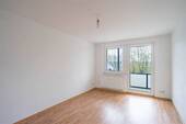 Wohnzimmer - Moderne Wohnung mit Dusche am Stadtpark